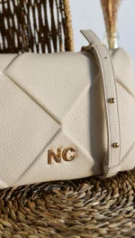 Bandolera Noco tapa rombos acolchado beige - Imagen 2