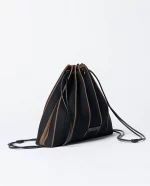 Bolso mochila Surkana de punto Negro - Imagen 2