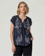 Camisa Surkana bordada Negro